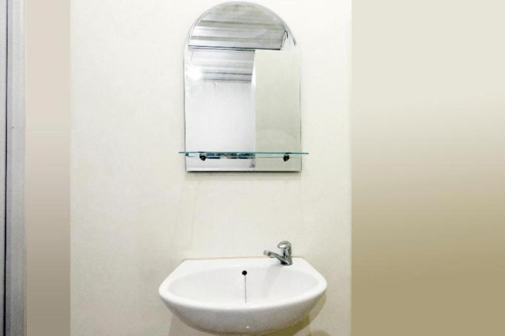Hotel Super Oyo Collection O 2383 Andongkoe 64 Salatiga