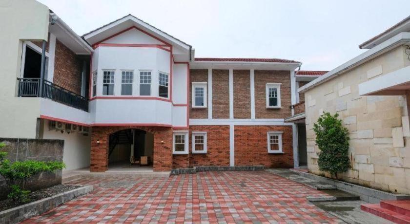 Super Oyo Collection O 2383 Andongkoe 64 Salatiga